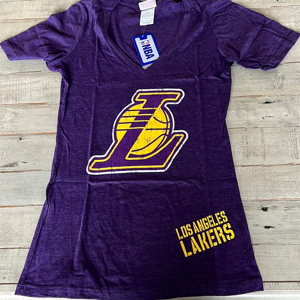 NWT LA Lakers Womens Medium Short Sleeve Shirt - Picture 1 of 3